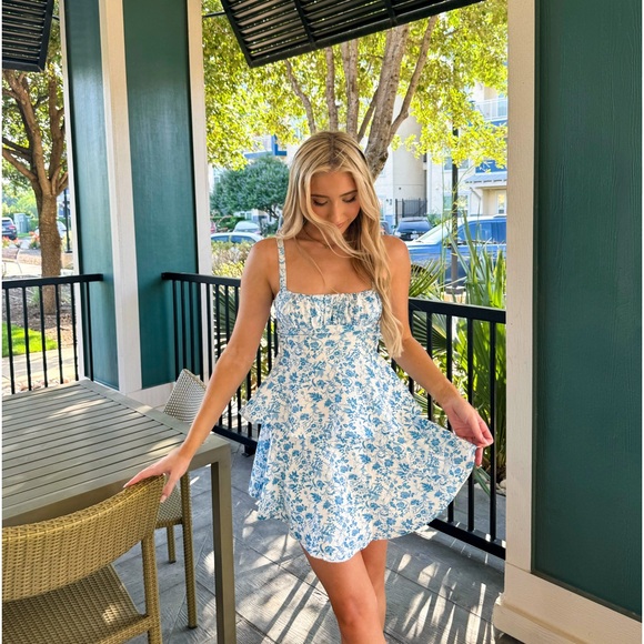 NWT floral tie back mini dress - Picture 2 of 4